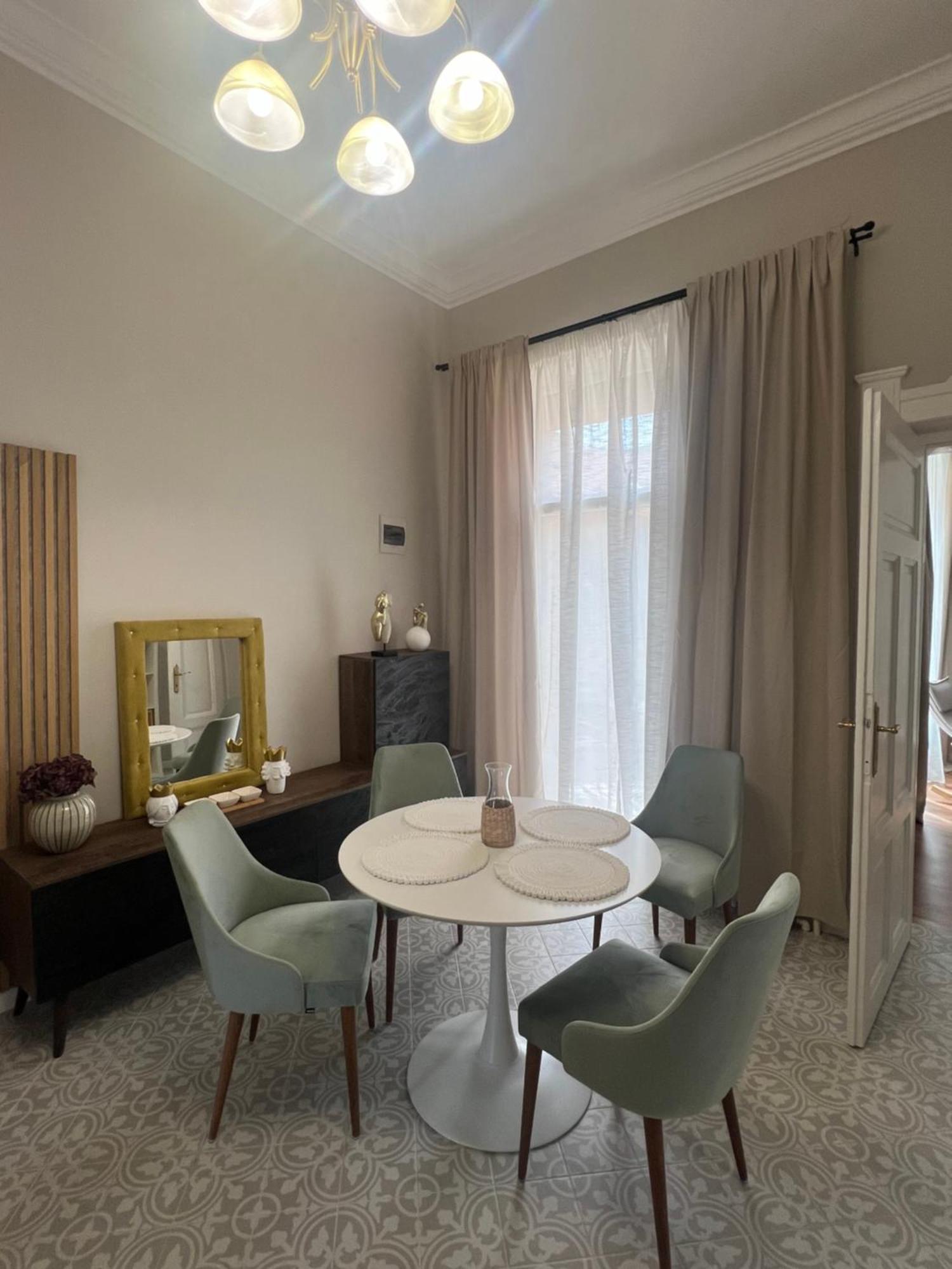 La Strada Central Apartament Oradea Εξωτερικό φωτογραφία